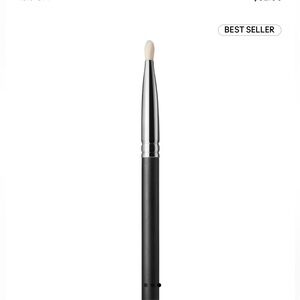 MAC 239S SYNTHETIC EYE SHADER BRUSH New in Plastic Sleeve